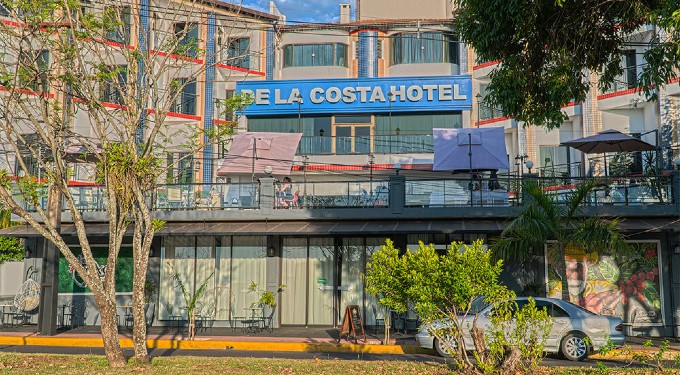 De La Costa Hotel